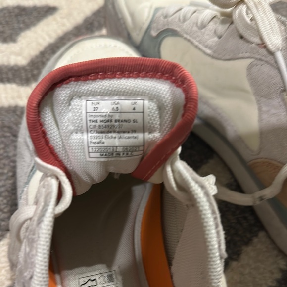 Hoff Rome Women’s Size 37 Cream and Gray Sneakers - Picture 5 of 5